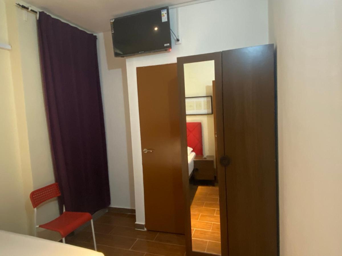 Hostal Granvia 628 บาร์เซโลนา ภายนอก รูปภาพ